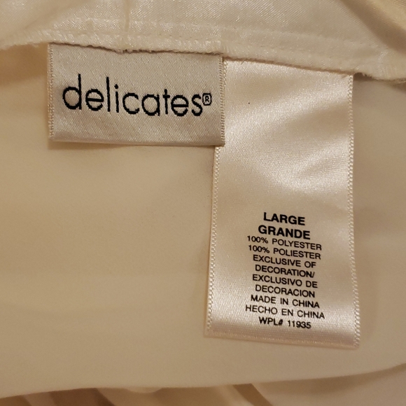 Lingerie - Picture 6 of 7